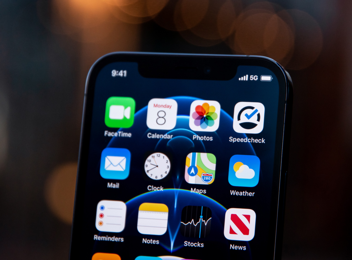 龙江镇苹果手机维修分享为什么 iPhone 12 在冬季会自动关机 